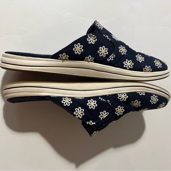 Clarks Cloudsteppers Breeze Shore Mule Slip-ons Blue Embroidered Daisies size 10 - Picture 6 of 10